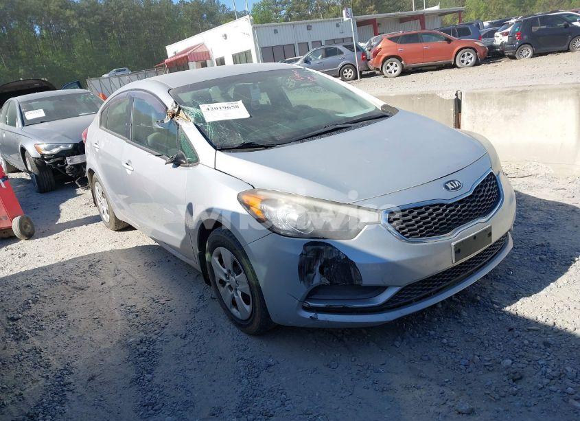 2015 Kia Forte LX (VIN KNAFX4A67F5328654) main photo