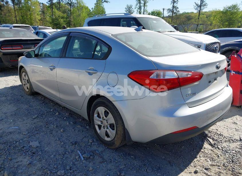 Photo 3 of 2015 Kia Forte LX (VIN KNAFX4A67F5328654)