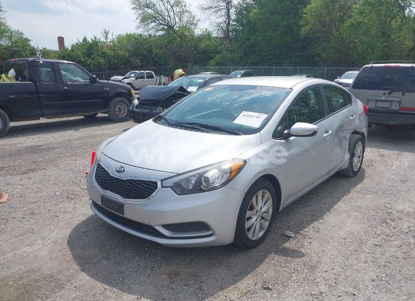 Photo 2 of 2016 Kia Forte LX (VIN KNAFX4A67G5507052)