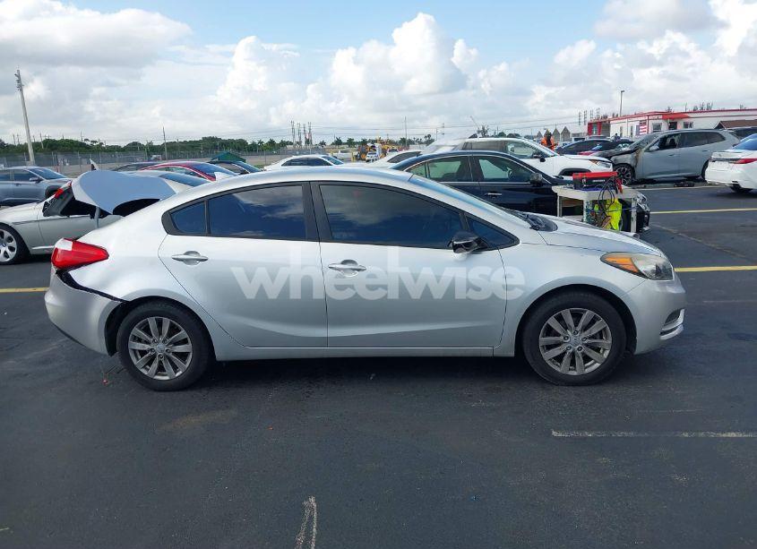 Photo 13 of 2014 Kia Forte LX (VIN KNAFX4A68E5156665)