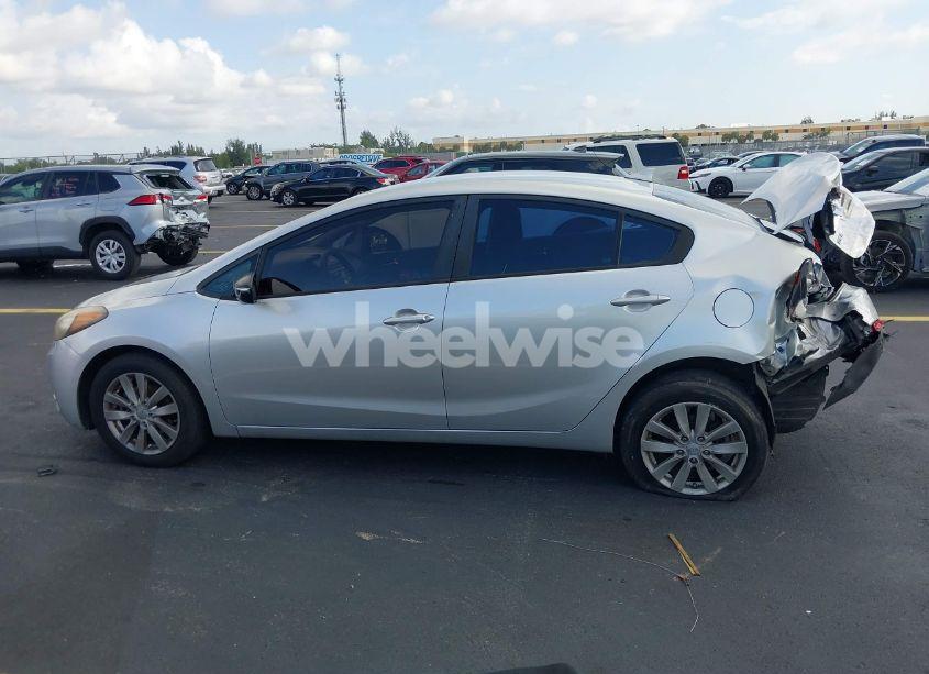 Photo 14 of 2014 Kia Forte LX (VIN KNAFX4A68E5156665)