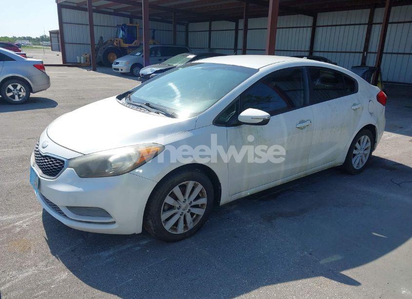 Photo 2 of 2014 Kia Forte LX (VIN KNAFX4A68E5192971)