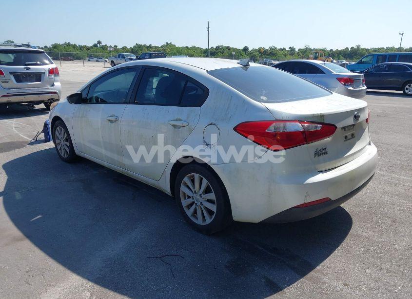 Photo 3 of 2014 Kia Forte LX (VIN KNAFX4A68E5192971)
