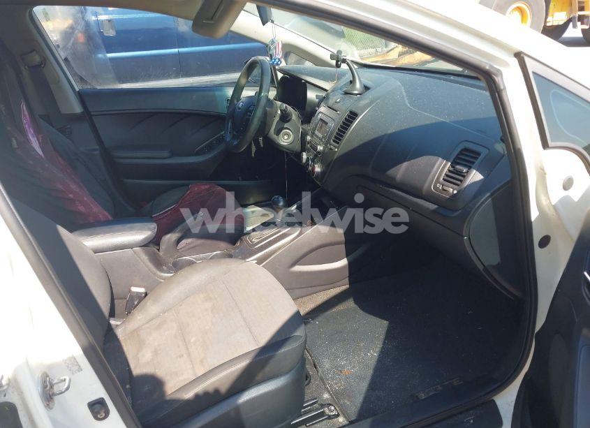 Photo 5 of 2014 Kia Forte LX (VIN KNAFX4A68E5192971)