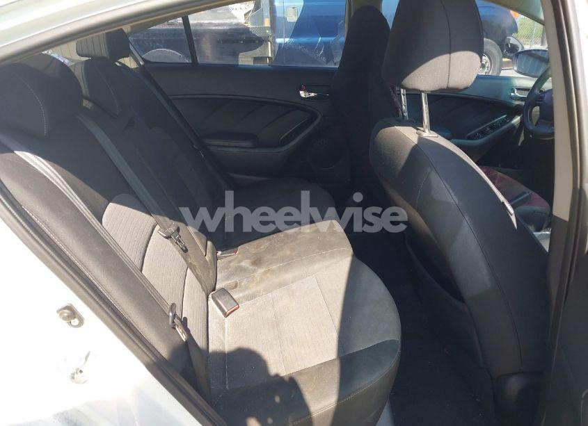 Photo 8 of 2014 Kia Forte LX (VIN KNAFX4A68E5192971)