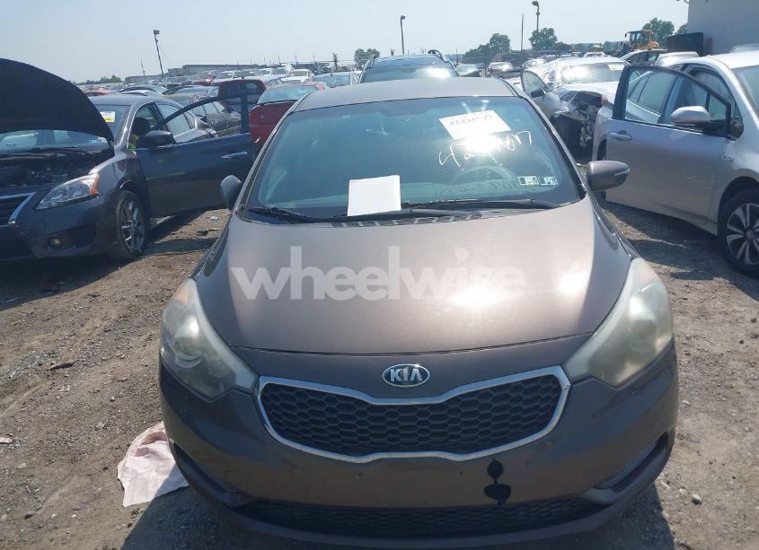 Photo 12 of 2015 Kia Forte LX (VIN KNAFX4A68F5295454)