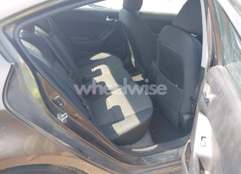 Photo 8 of 2015 Kia Forte LX (VIN KNAFX4A68F5295454)