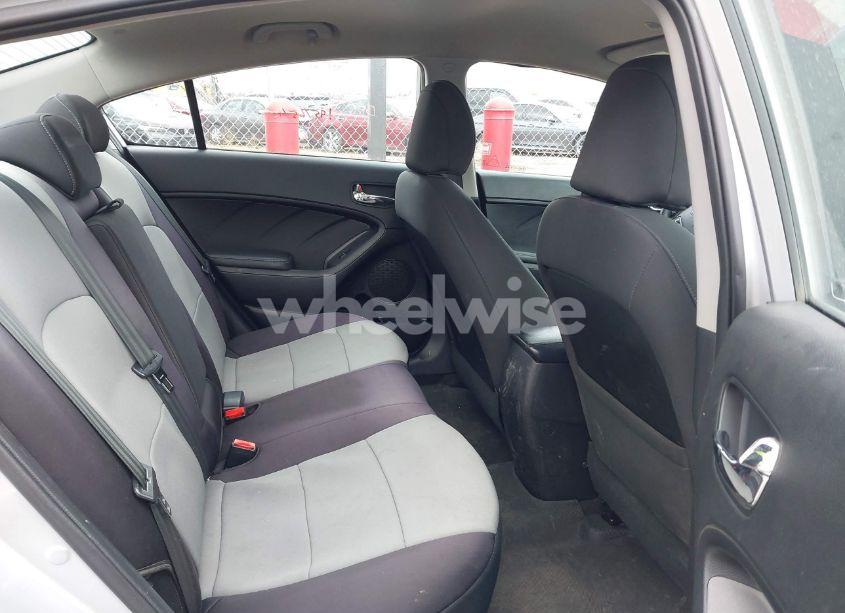 Photo 8 of 2015 Kia Forte LX (VIN KNAFX4A68F5359427)