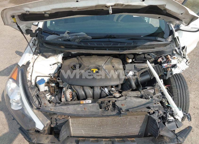 Photo 10 of 2015 Kia Forte LX (VIN KNAFX4A68F5360044)