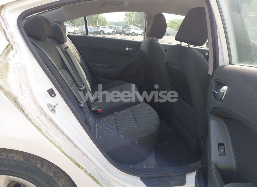 Photo 8 of 2015 Kia Forte LX (VIN KNAFX4A68F5360044)