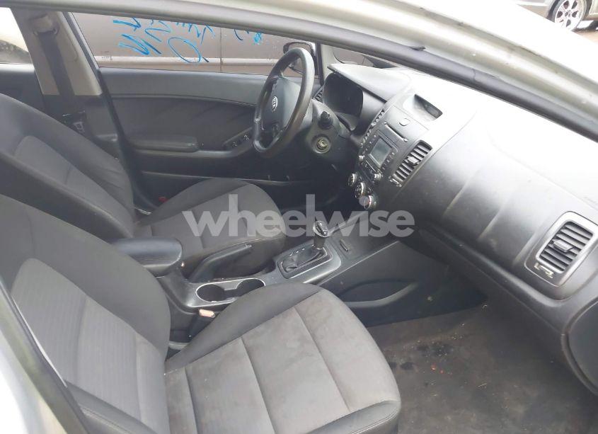 Photo 5 of 2016 Kia Forte LX (VIN KNAFX4A68G5575988)