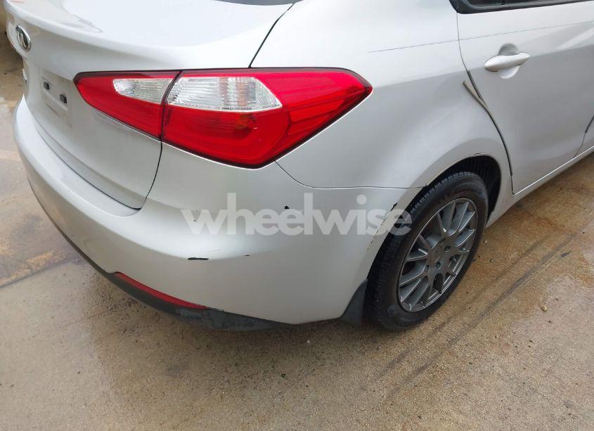 Photo 6 of 2016 Kia Forte LX (VIN KNAFX4A68G5575988)