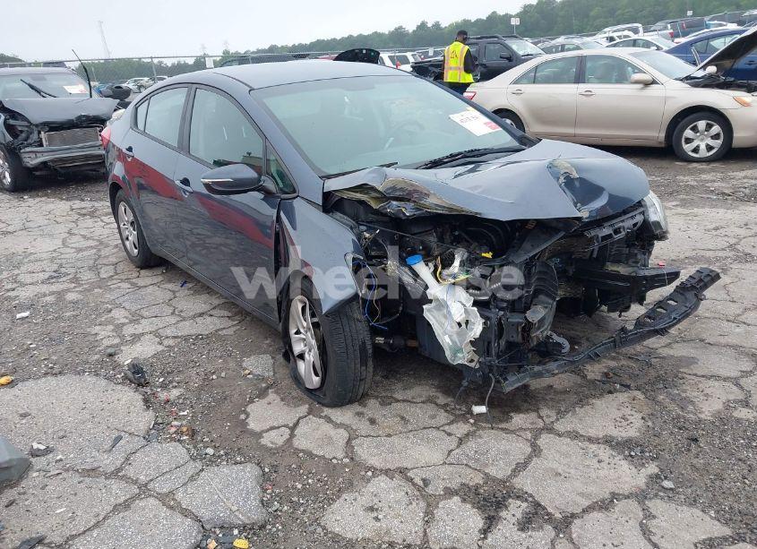 2015 Kia Forte LX (VIN KNAFX4A69F5359002) main photo