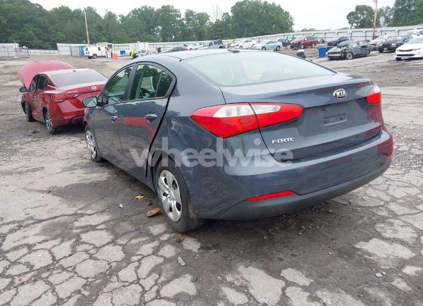 Photo 3 of 2015 Kia Forte LX (VIN KNAFX4A69F5359002)