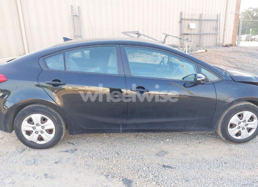 Photo 13 of 2016 Kia Forte LX (VIN KNAFX4A6XG5552745)