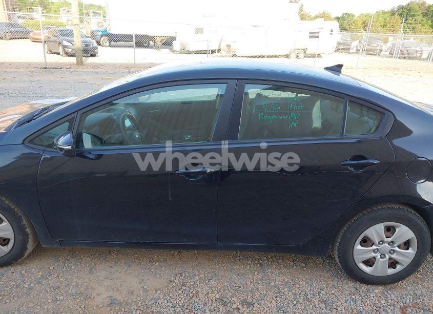 Photo 14 of 2016 Kia Forte LX (VIN KNAFX4A6XG5552745)