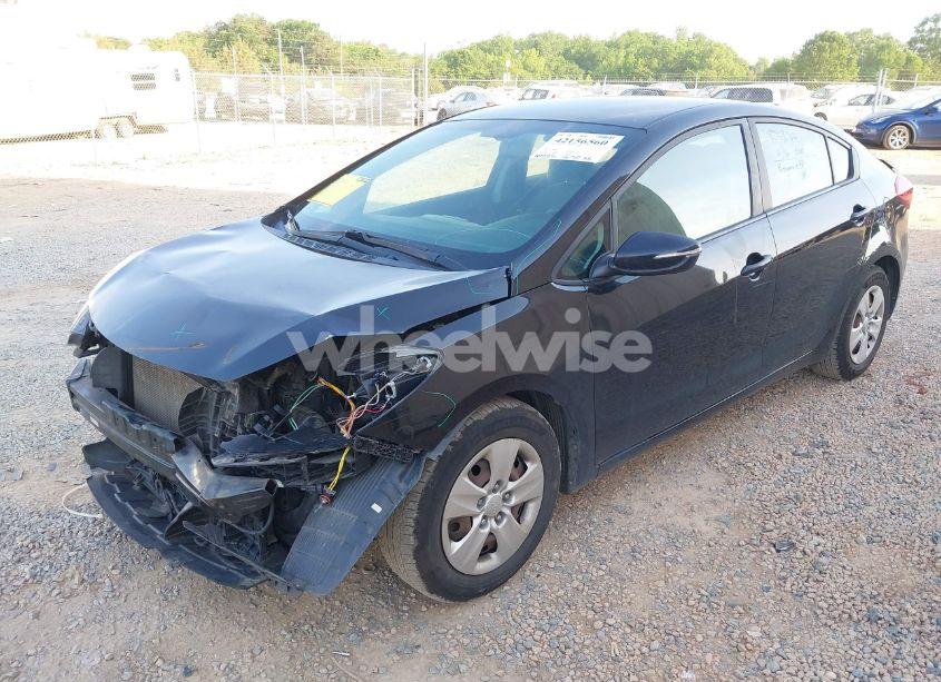 Photo 2 of 2016 Kia Forte LX (VIN KNAFX4A6XG5552745)