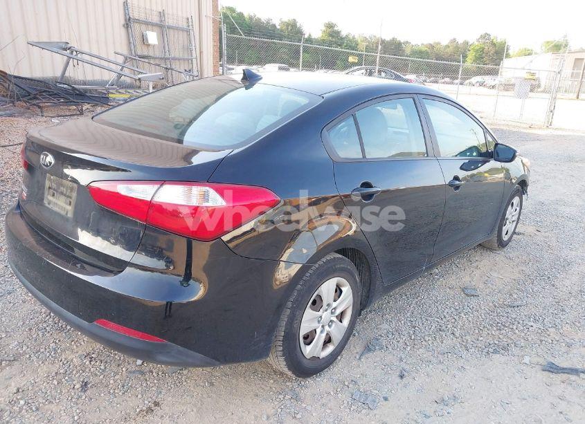 Photo 4 of 2016 Kia Forte LX (VIN KNAFX4A6XG5552745)