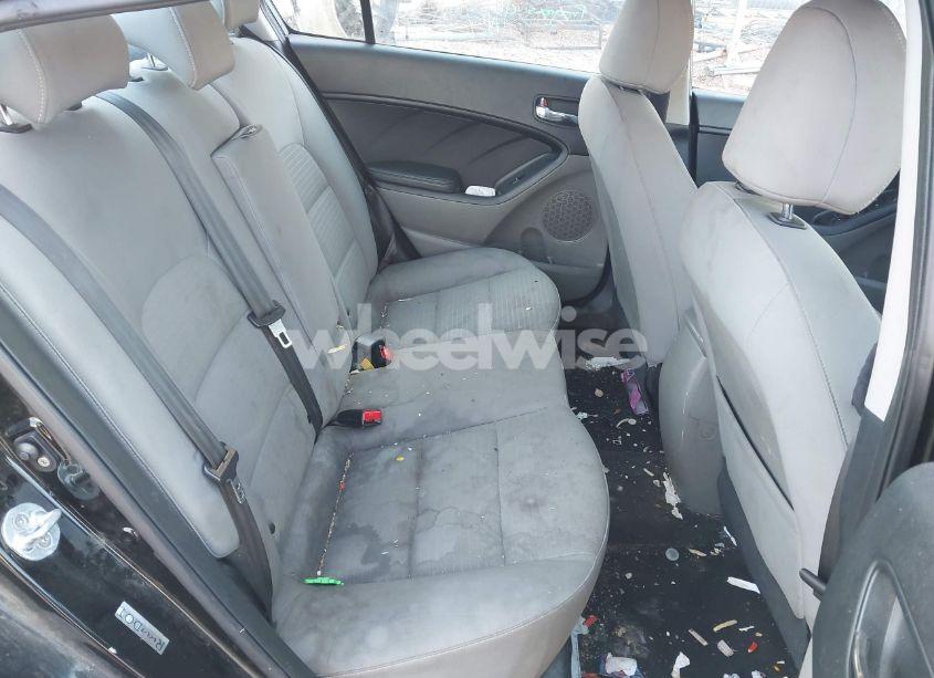 Photo 8 of 2016 Kia Forte LX (VIN KNAFX4A6XG5552745)