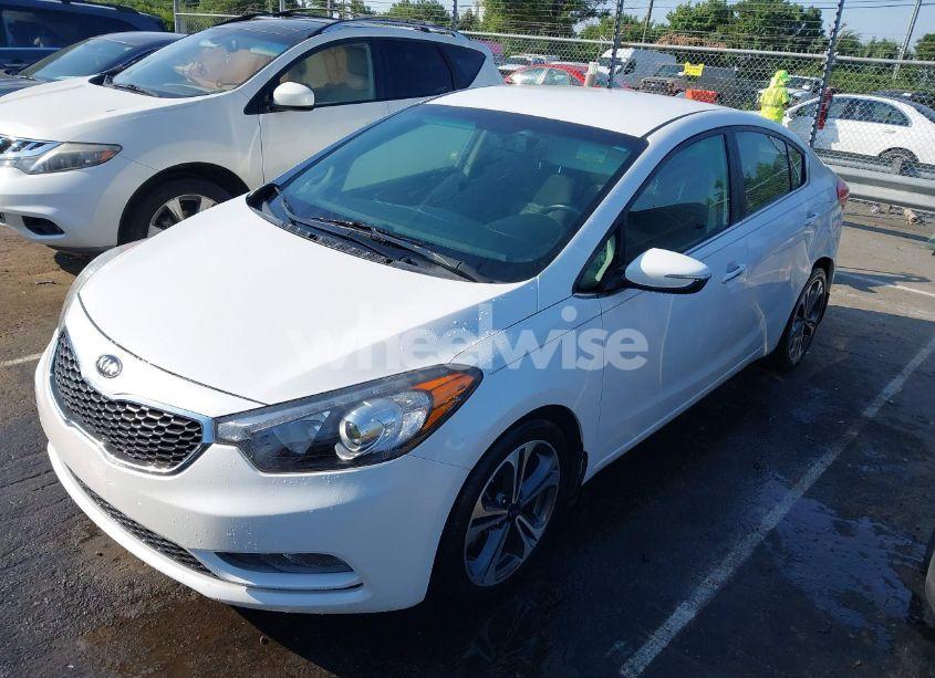 Photo 2 of 2016 Kia Forte EX (VIN KNAFX4A80G5481444)