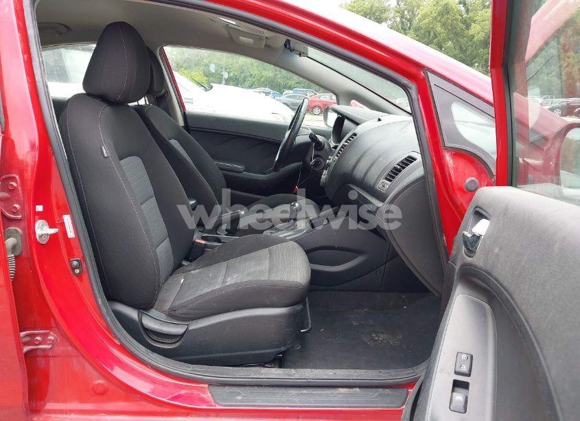 Photo 5 of 2014 Kia Forte EX (VIN KNAFX4A81E5151759)