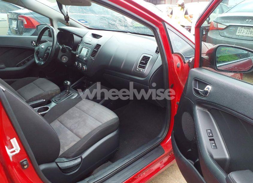 Photo 5 of 2014 Kia Forte EX (VIN KNAFX4A81E5220515)