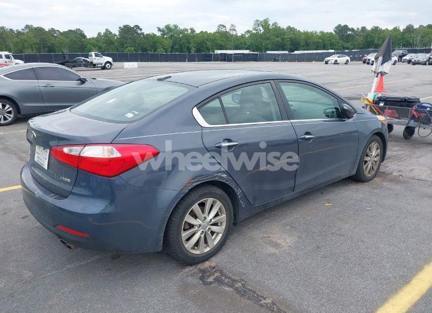 Photo 4 of 2015 Kia Forte EX (VIN KNAFX4A83F5322464)