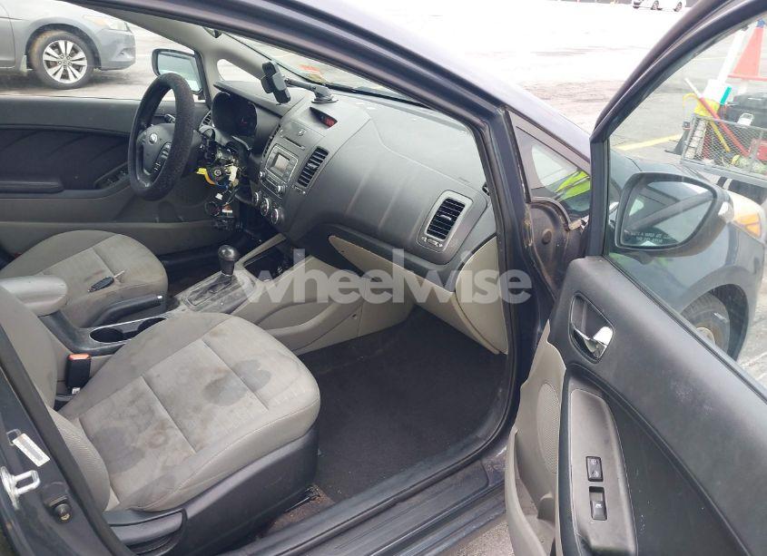 Photo 5 of 2015 Kia Forte EX (VIN KNAFX4A83F5322464)