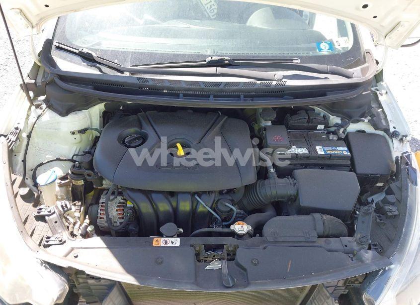 Photo 10 of 2016 Kia Forte EX (VIN KNAFX4A85G5490995)