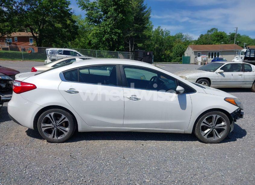 Photo 13 of 2016 Kia Forte EX (VIN KNAFX4A85G5490995)