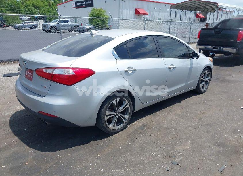Photo 4 of 2015 Kia Forte EX (VIN KNAFX4A8XF5362542)