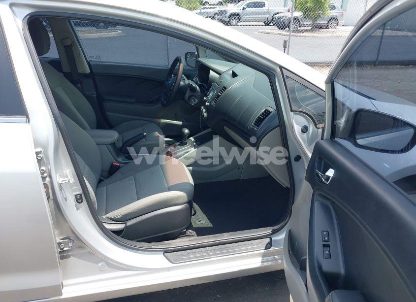 Photo 5 of 2015 Kia Forte EX (VIN KNAFX4A8XF5362542)