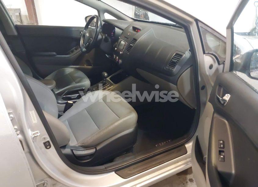 Photo 5 of 2015 Kia Forte EX (VIN KNAFX5A8XF5335010)