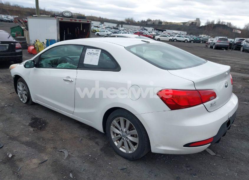 Photo 3 of 2015 Kia Forte KOUP EX (VIN KNAFX6A82F5350820)