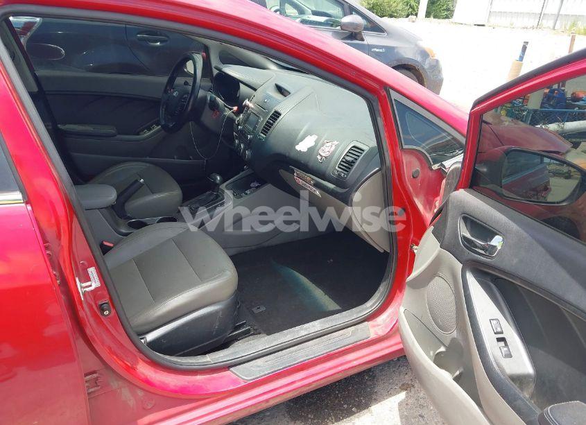 Photo 5 of 2014 Kia Forte EX (VIN KNAFZ4A8XE5050682)