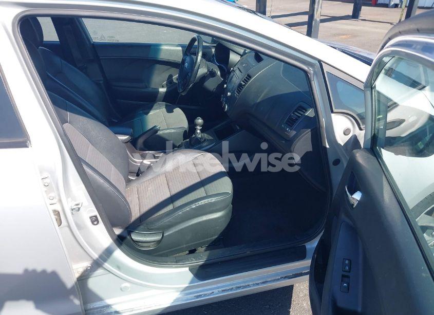 Photo 5 of 2015 Kia Forte SX (VIN KNAFZ5A34F5396500)