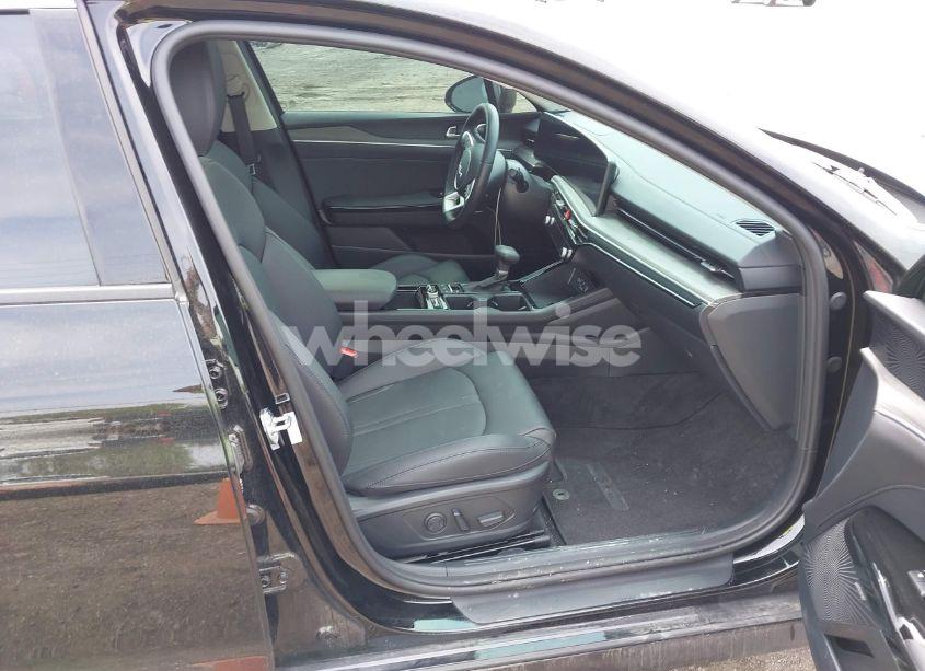 Photo 5 of 2025 Kia K5 EX (VIN KNAG34J70S5270700)