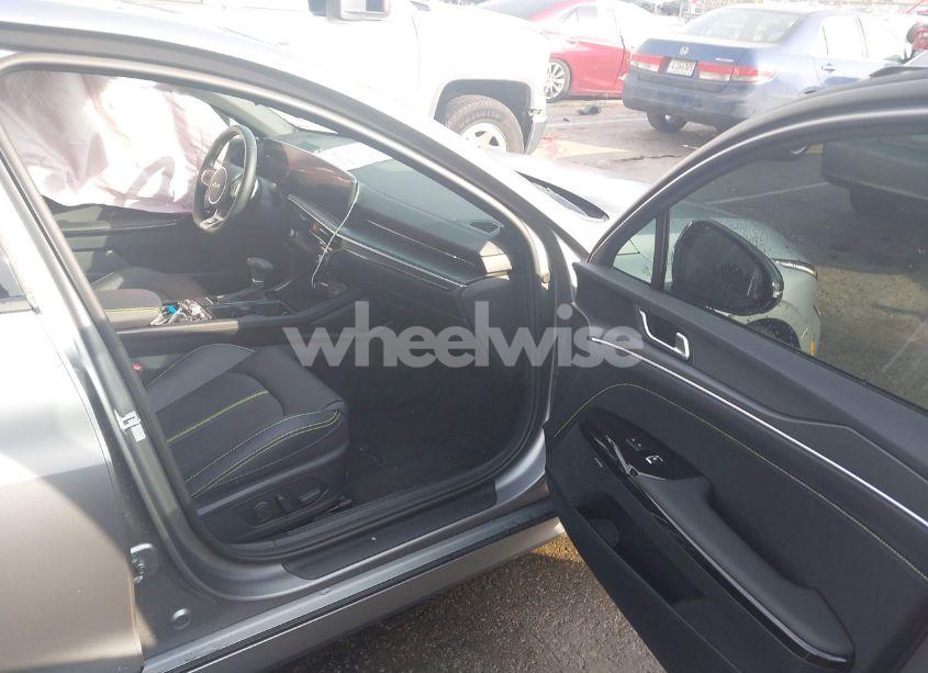 Photo 5 of 2025 Kia K5 GT (VIN KNAG44J81S5322597)