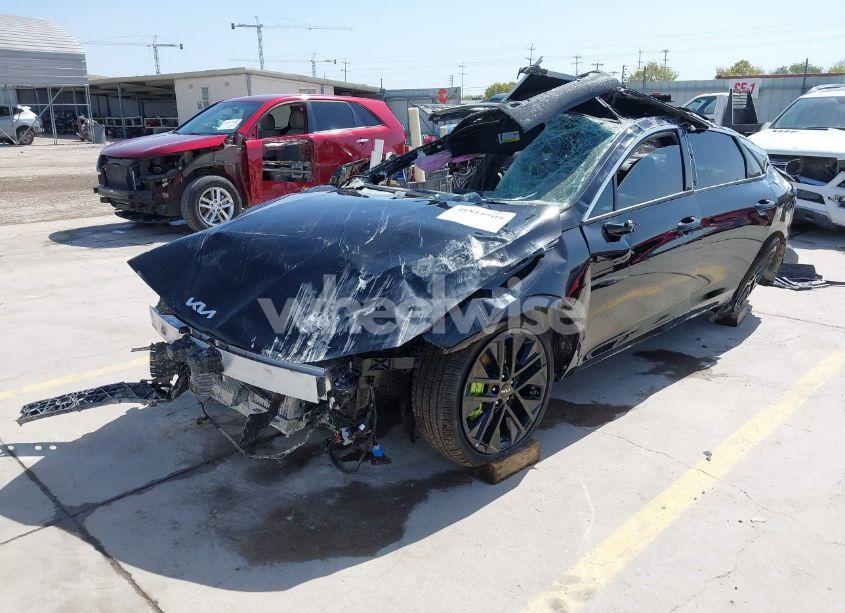 Photo 2 of 2025 Kia K5 GT (VIN KNAG44J82S5317781)