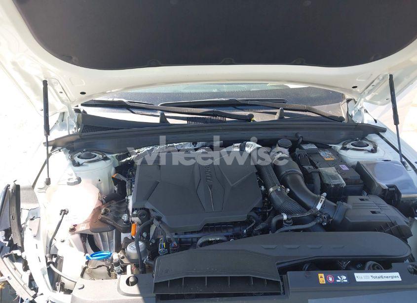 Photo 10 of 2025 Kia K5 GT (VIN KNAG44J85S5332761)