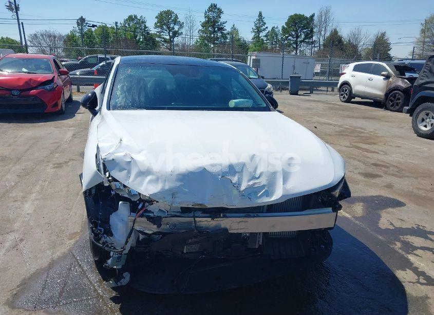 Photo 12 of 2025 Kia K5 GT (VIN KNAG44J85S5332761)