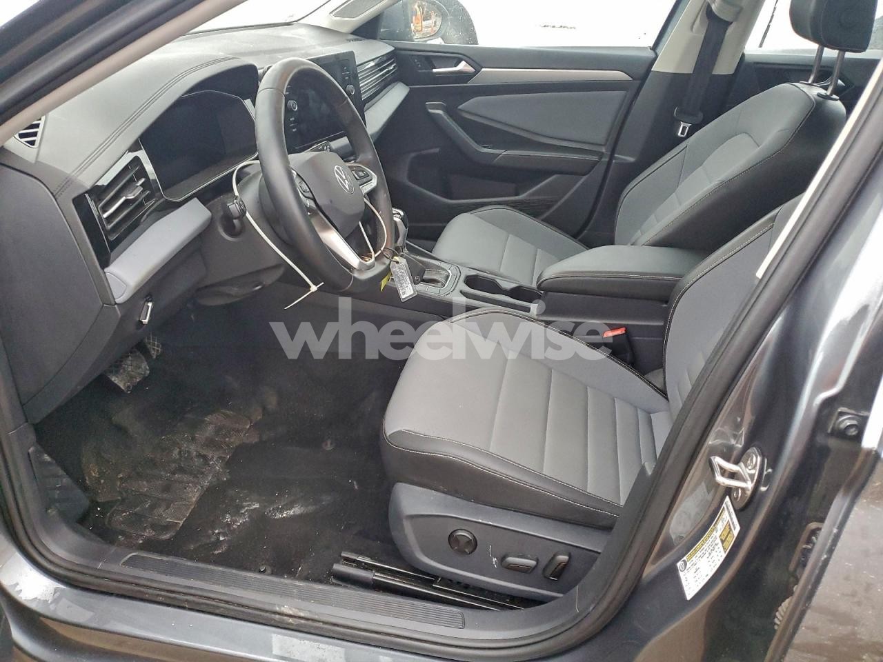 Photo 7 of 2025 VOLKSWAGEN JETTA SE (VIN KNAG6412BLA058096)