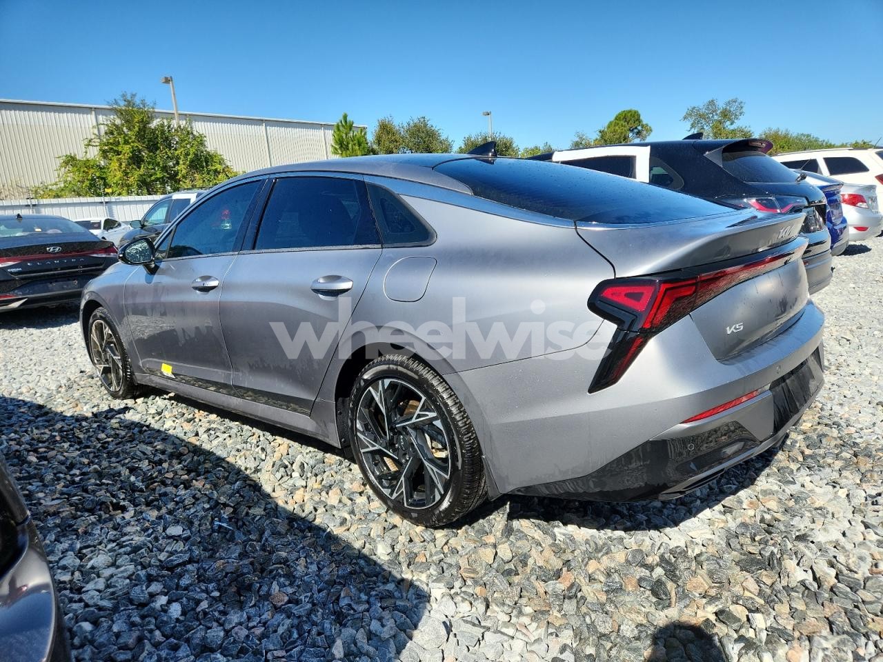 Photo 2 of 2025 KIA K5 GT LINE (VIN KNAG64J71S5362289)