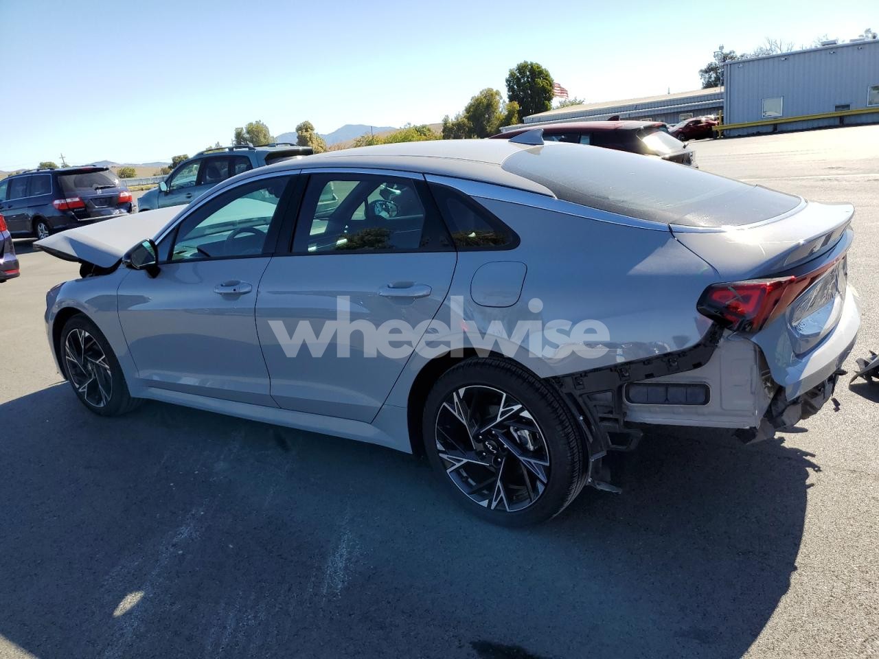 Photo 2 of 2025 KIA K5 GT LINE (VIN KNAG64J71S5385202)