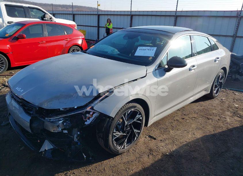 Photo 2 of 2025 Kia K5 GT-LINE (VIN KNAG64J72S5334971)