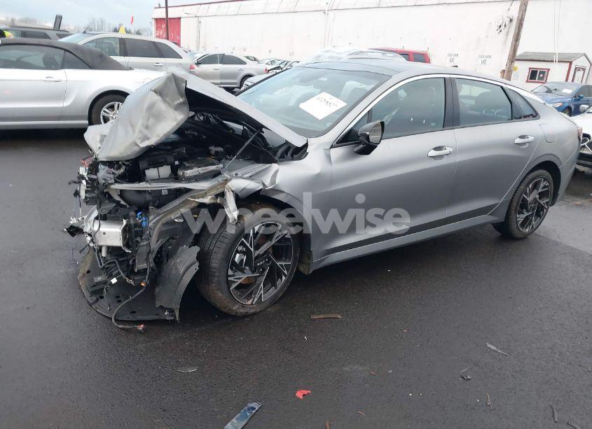 Photo 2 of 2025 Kia K5 GT-LINE (VIN KNAG64J79S5337107)