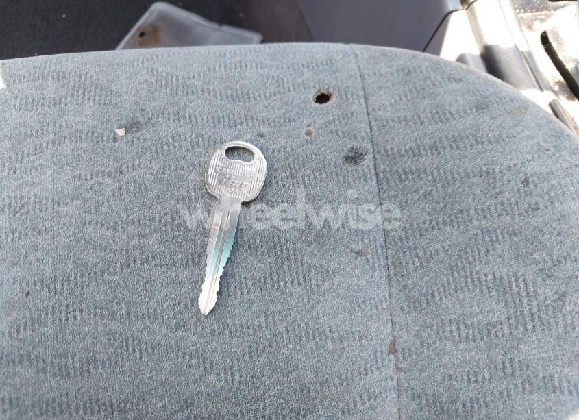 Photo 11 of 2004 Kia Optima EX/LX (VIN KNAGD126045369294)