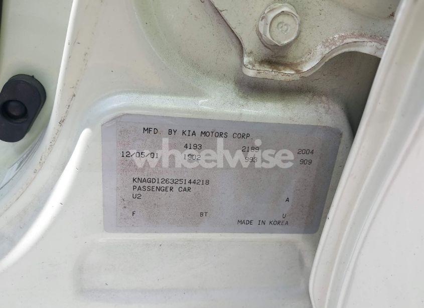 Photo 9 of 2002 Kia Optima LX/SE (VIN KNAGD126325144218)