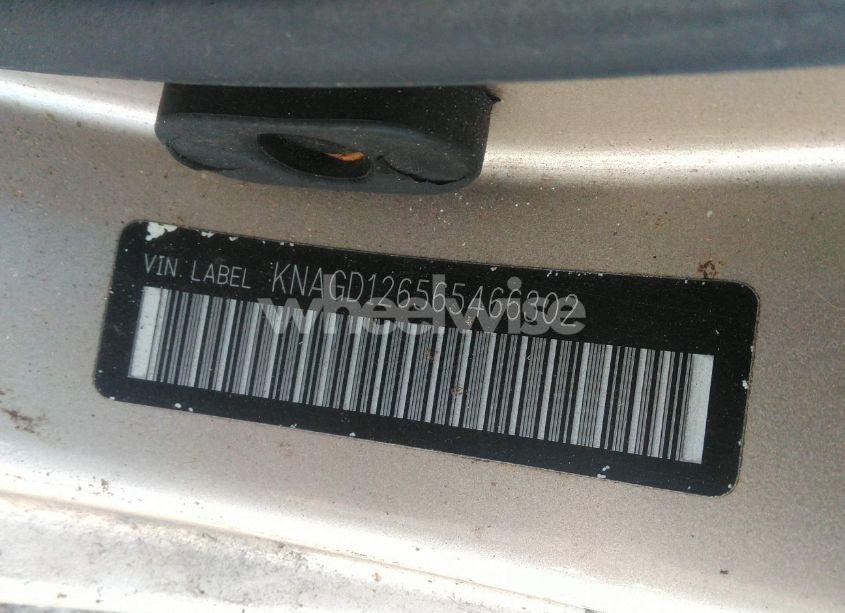 Photo 9 of 2006 Kia Optima EX/LX (VIN KNAGD126565466302)