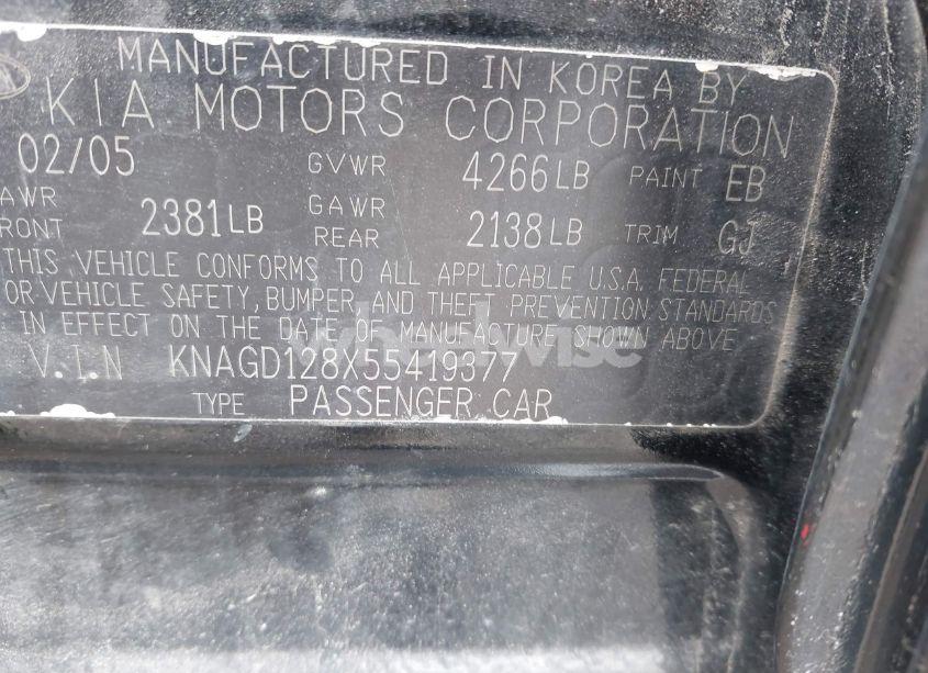 Photo 9 of 2005 Kia Optima EX V6/LX V6 (VIN KNAGD128X55419377)
